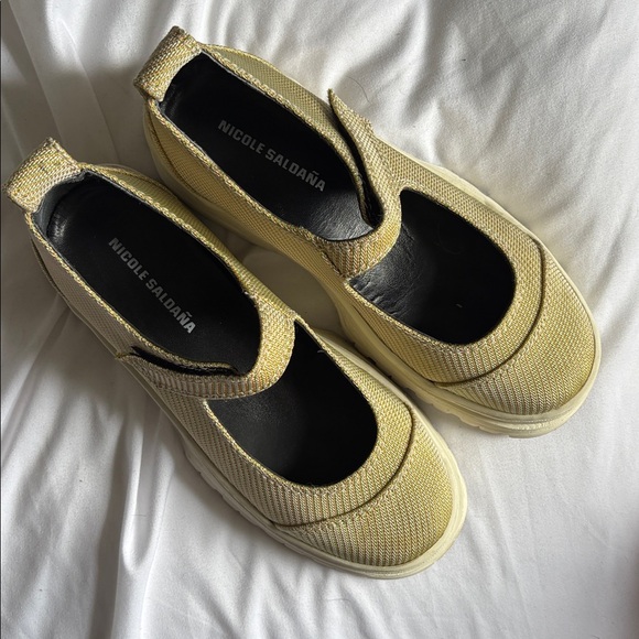 Nicole Saldana Nadia Mary Janes 38 - Picture 5 of 14